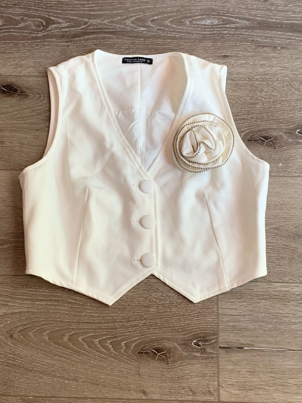 Emerson Lang white vest in women size S.